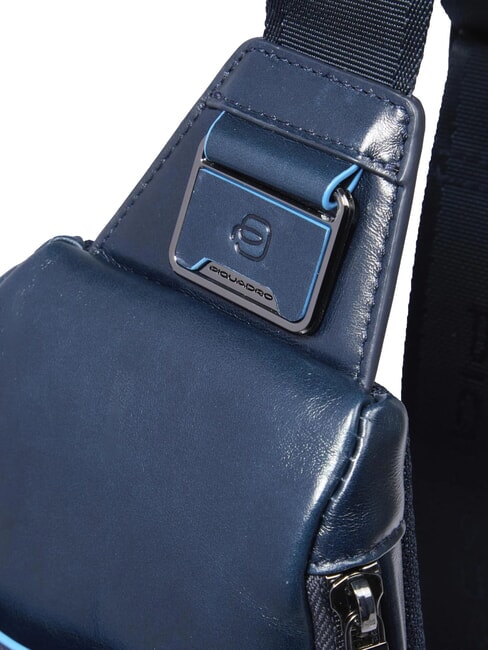 BLUE SQUARE Sac à dos bandoulière en cuir avec porte-mini tablette bleu - Sacs en Bandoulières pour Homme