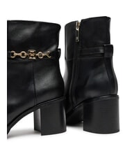 TOMMY HILFIGER TH CHAIN Bottines en cuir avec cha&icirc;ne noir - Chaussures Femme - 5