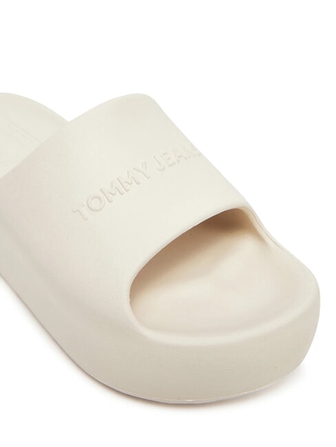CHUNKY POOL SLIDE Pantoufles &agrave; plateforme pour femmes papier journal - Chaussures Femme