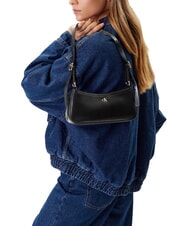 CALVIN KLEIN HARDWARE MONOGRAM sac bandouli&egrave;re noir / or clair antique - Sacs pour Femme - 5