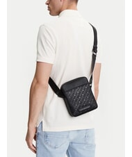 TOMMY HILFIGER TH MONOGRAM Sac de reporter miniature noir - Sacs en Bandouli&egrave;res pour Homme - 6