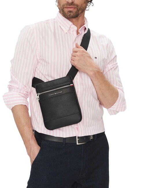 TH CENTRAL petit sac plat noir - Sacs en Bandouli&egrave;res pour Homme