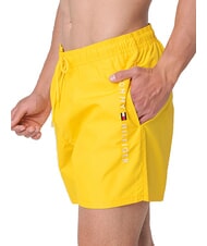 TOMMY HILFIGER TH costume de boxeur avec logo vertical souci jaune - Maillots de bain - 3