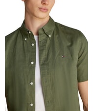 TOMMY HILFIGER TH Chemise &agrave; manches courtes boutonn&eacute;e vert de bataille - Chemises pour hommes - 3