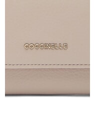COCCINELLE METALLIC SOFT Petit portefeuille en cuir textur&eacute; rose poudr&eacute; - Portefeuilles Femme - 3