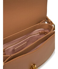 COCCINELLE DEW Sac bandouli&egrave;re en cuir martel&eacute; peaux - Sacs pour Femme - 6