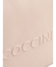 COCCINELLE MYRTHA MAXI LOG Sac de courses en cuir martel&eacute; rosaces - Sacs pour Femme - 3
