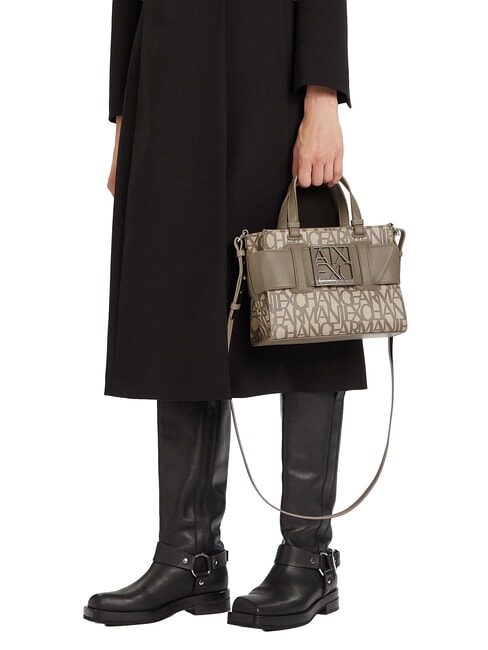 LOGO ALL OVER Petit sac avec bandouli&egrave;re sable sonore / basse brune - Sacs pour Femme