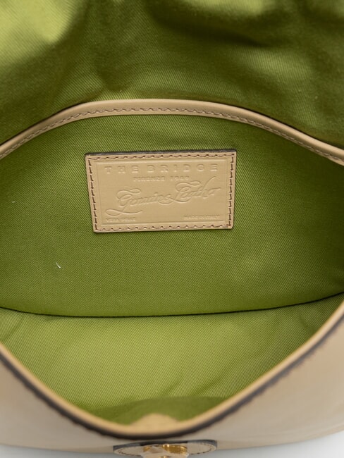 ISADORA Sac bandouli&egrave;re en cuir avec rabat beurre ab. or - Sacs pour Femme