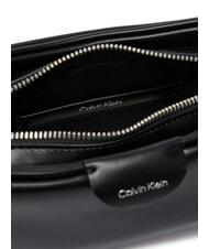 CALVIN KLEIN EMBOSSED LOGO BUSINE Sac &agrave; main avec bandouli&egrave;re sur noir - Sacs pour Femme - 5