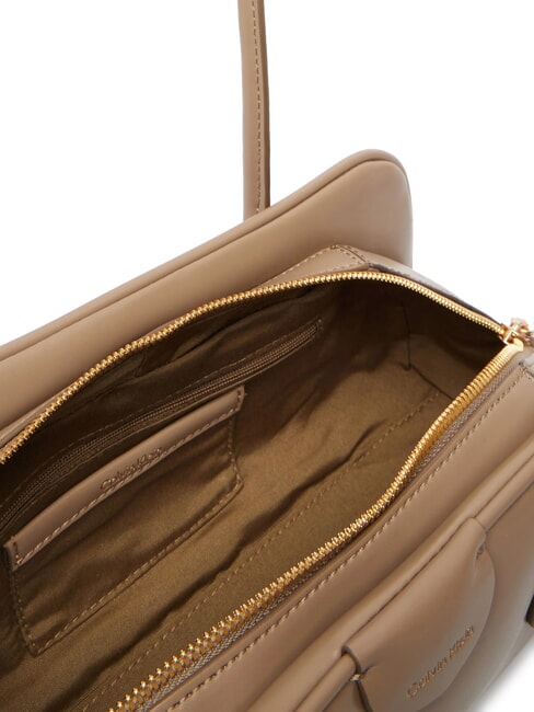 EMBOSSED LOGO BUSINE sac bandouli&egrave;re taupe du d&eacute;sert - Sacs pour Femme