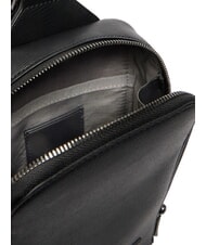 CALVIN KLEIN HARDWARE EMBLEM sac bandouli&egrave;re sur noir - Sacs en Bandouli&egrave;res pour Homme - 3