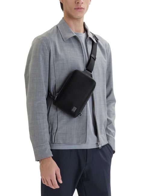 HARDWARE EMBLEM sac bandouli&egrave;re sur noir - Sacs en Bandouli&egrave;res pour Homme