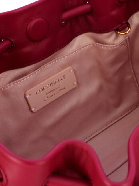 ISABELA Sac en cuir avec bandouli&egrave;re en m&eacute;tal sangria - Sacs pour Femme