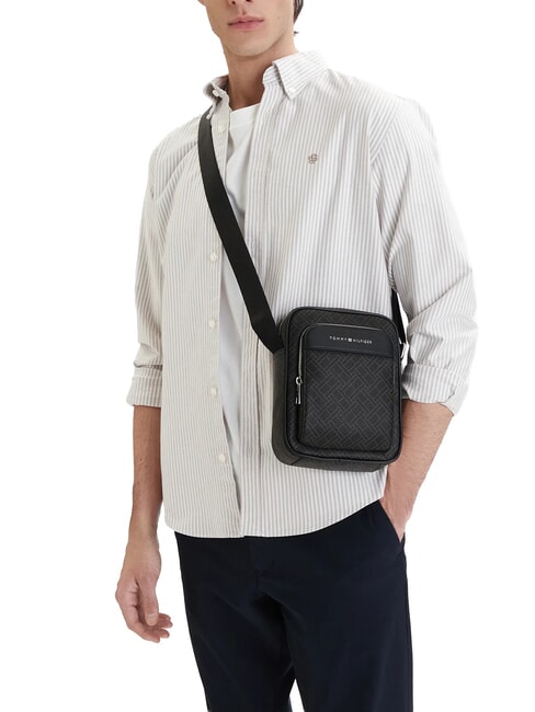 TH FLAG MONOGRAM sac bandouli&egrave;re le noir - Sacs en Bandouli&egrave;res pour Homme