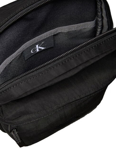 BOLD LOGO NYLON Sac fin sur noir - Sacs en Bandouli&egrave;res pour Homme