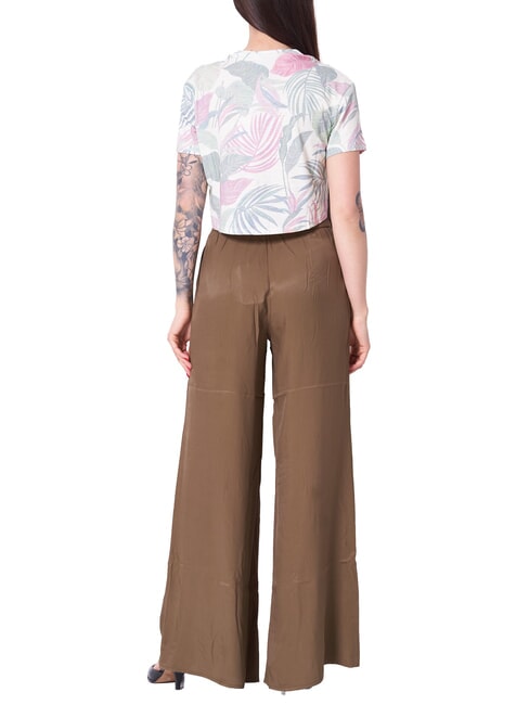 SCRIPT CROP T-shirt en coton imprim&eacute; jungle chocolat - T-shirt