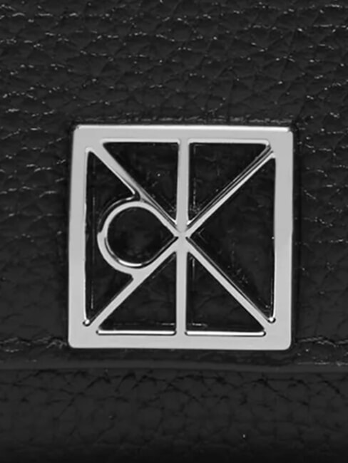 HARDWARE EMBLEM PEBB Portefeuille zipp&eacute; en cuir sur noir - Portefeuilles Femme