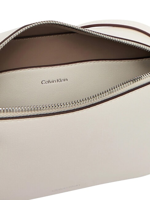 EMBOSSED LOGO Mini sac &agrave; bandouli&egrave;re alysse blanche - Sacs pour Femme