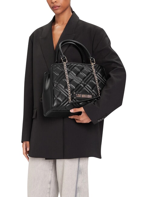 QUILTED Sac &agrave; main avec bandouli&egrave;re cha&icirc;ne Noir - Sacs pour Femme