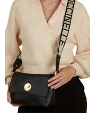 COCCINELLE CAMPIONARIO - LIYA SIGNATURE Sac bandouli&egrave;re en cuir martel&eacute; Noir - Sacs pour Femme - 5