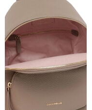 COCCINELLE CHARLOTTE Sac &agrave; dos en cuir taupe chaud - Sacs pour Femme - 5