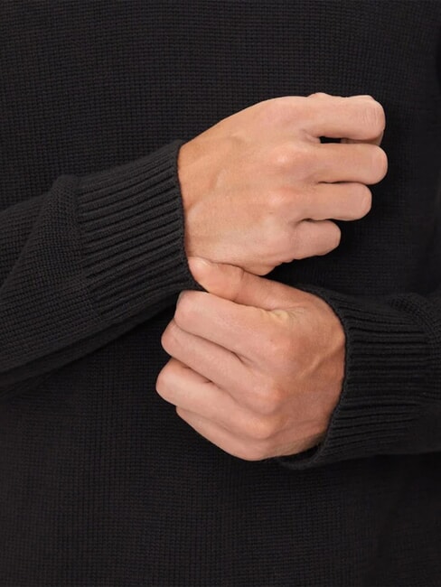 TH JEANS  Pull col V en coton noir - Pulls pour hommes