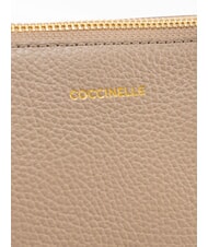 COCCINELLE CHERRY Sac bandouli&egrave;re en cuir taupe chaud - Sacs pour Femme - 3