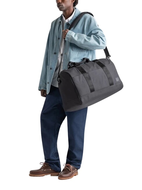 NOVEL TECH Sac de sport avec bandouli&egrave;re NOIR - Sacs de voyage
