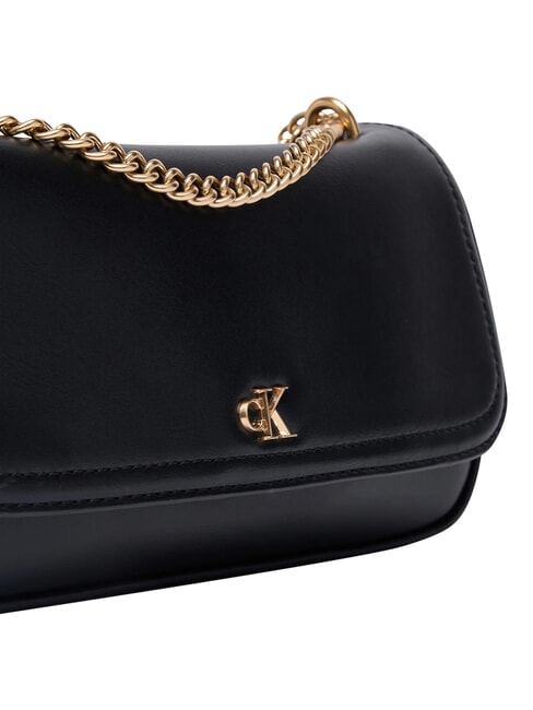 CK CONVERTIBLE sac bandouli&egrave;re sur noir - Sacs pour Femme