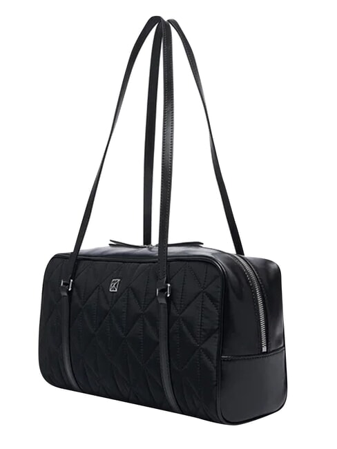 QUILTED NYLON Le sac bandouli&egrave;re sur noir - Sacs pour Femme