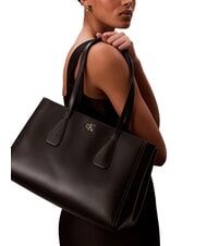 CALVIN KLEIN CK MEDIUM  Le sac bandouli&egrave;re sur noir - Sacs pour Femme - 2