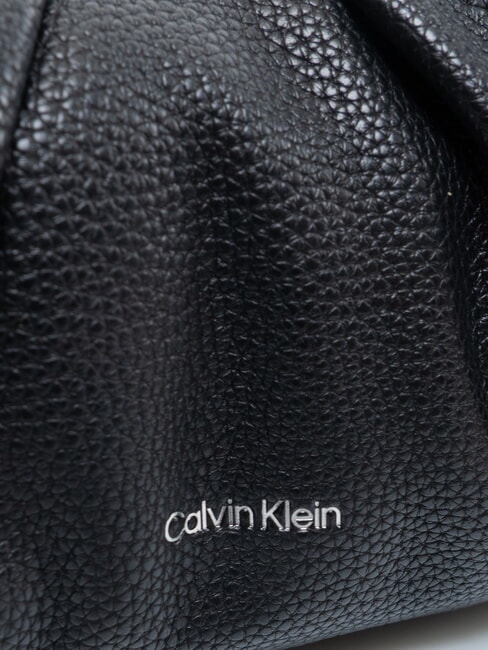 ENGRAVED HW sac bandouli&egrave;re sur noir - Sacs pour Femme