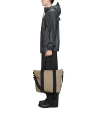 RAINS TOTE BAG MINI Sac &eacute;tanche beige - Sacs pour Femme - 4