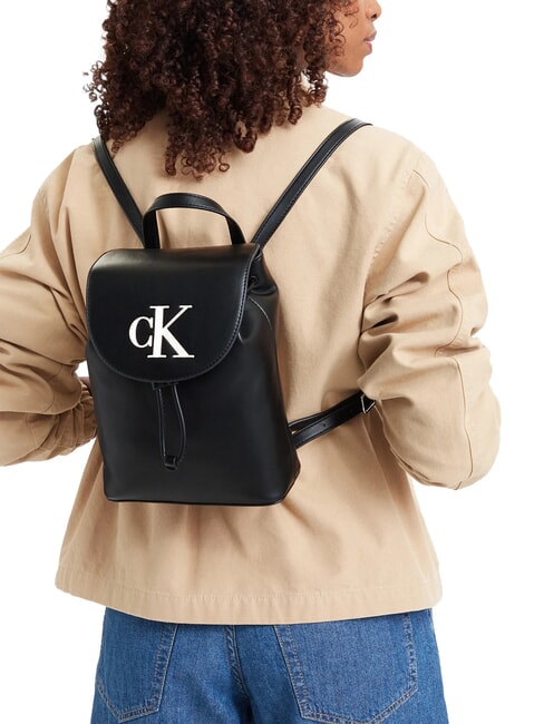 BOLD CK Mini sac &agrave; dos noir et blanc - Sacs pour Femme