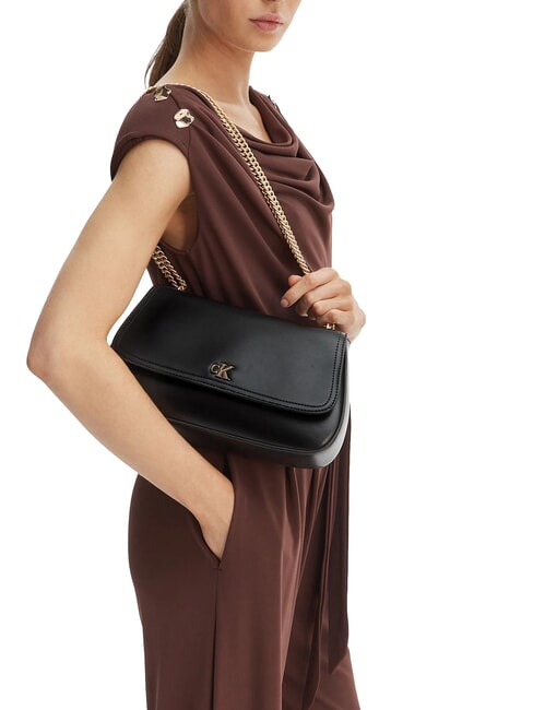 CK CONVERTIBLE Sac bandouli&egrave;re / sac port&eacute; travers sur noir - Sacs pour Femme