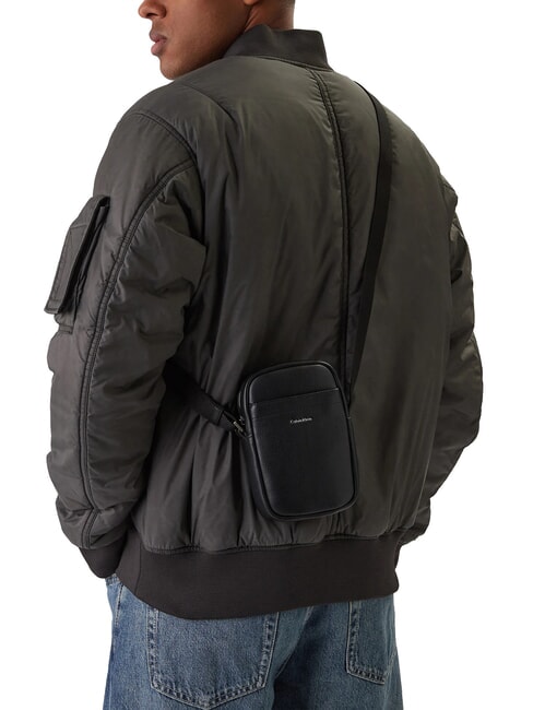 RAISED  sur noir - Sacs en Bandouli&egrave;res pour Homme