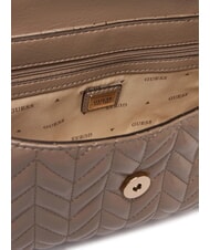GUESS CHERYL sac bandouli&egrave;re taupe fonc&eacute; - Sacs pour Femme - 4