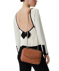 GUESS SANDY Sac bandouli&egrave;re / sac port&eacute; travers sac fourre-tout albury caramel - Sacs pour Femme - 2