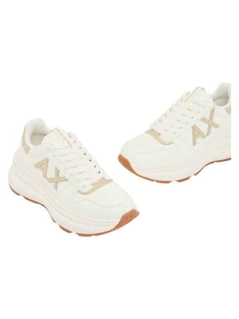 NIKY Baskets blanc cass&eacute; + or p&acirc;le - Chaussures Femme