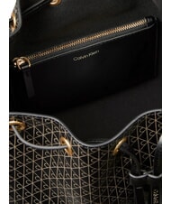 CALVIN KLEIN EMBLEM AOP sac seau &agrave; bandouli&egrave;re aop noir - Sacs pour Femme - 4