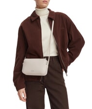 CALVIN KLEIN EMBOSSED LOGO Mini sac &agrave; bandouli&egrave;re - Sacs pour Femme