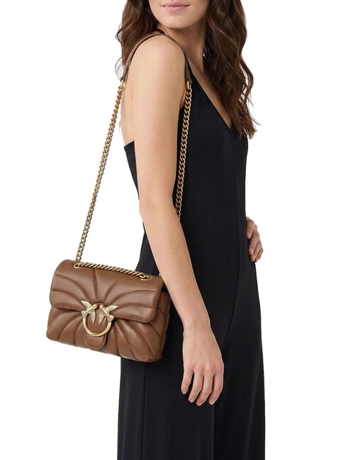 LOVE PUFF MINI Mini sac bandouli&egrave;re en nappa cognac brun-or antique - Sacs pour Femme