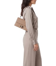 FURLA AMELIA Sac bandouli&egrave;re en cuir, avec bandouli&egrave;re caramel au beurre - Sacs pour Femme - 2
