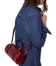 GUESS TAYLOR Sac &agrave; main avec bandouli&egrave;re ROUGE - Sacs pour Femme - 2