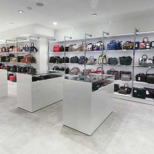 Interno Le Sac Milano C.so Indipendenza 2